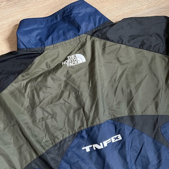 Women’s North Face TNFX Jacket - Picture 7 of 7